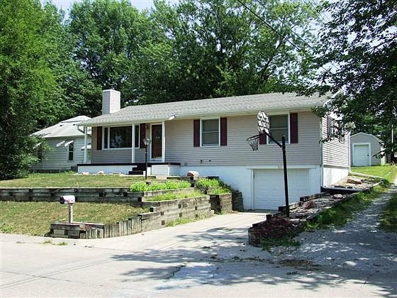 1st image of 512 N 22nd St
