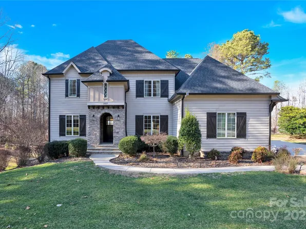 107 E Cold Hollow Farms Dr, Mooresville, NC 28117