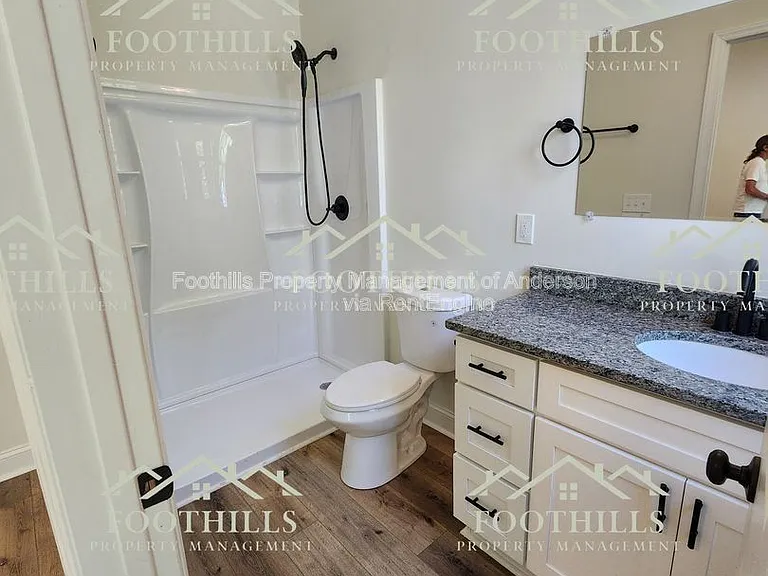111 Anderson Ave #B — Photo 13