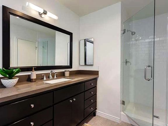 5th image of 1299 Cordova St APT 206