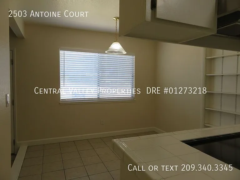 2503 Antoine Ct — Photo 8