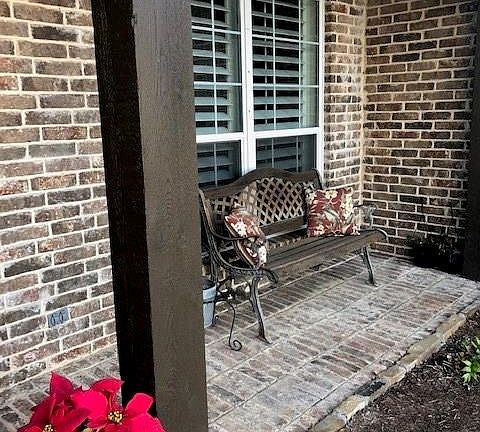 4th image of 1510 Twin Oaks Dr
