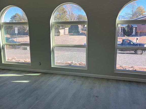 4th image of 10025 Erlitz Dr NW