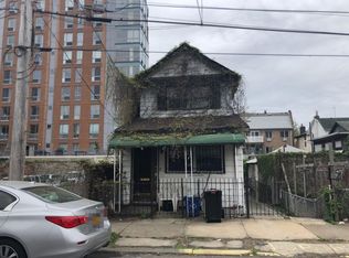 1112 Blake Ct, Brooklyn, NY 11235