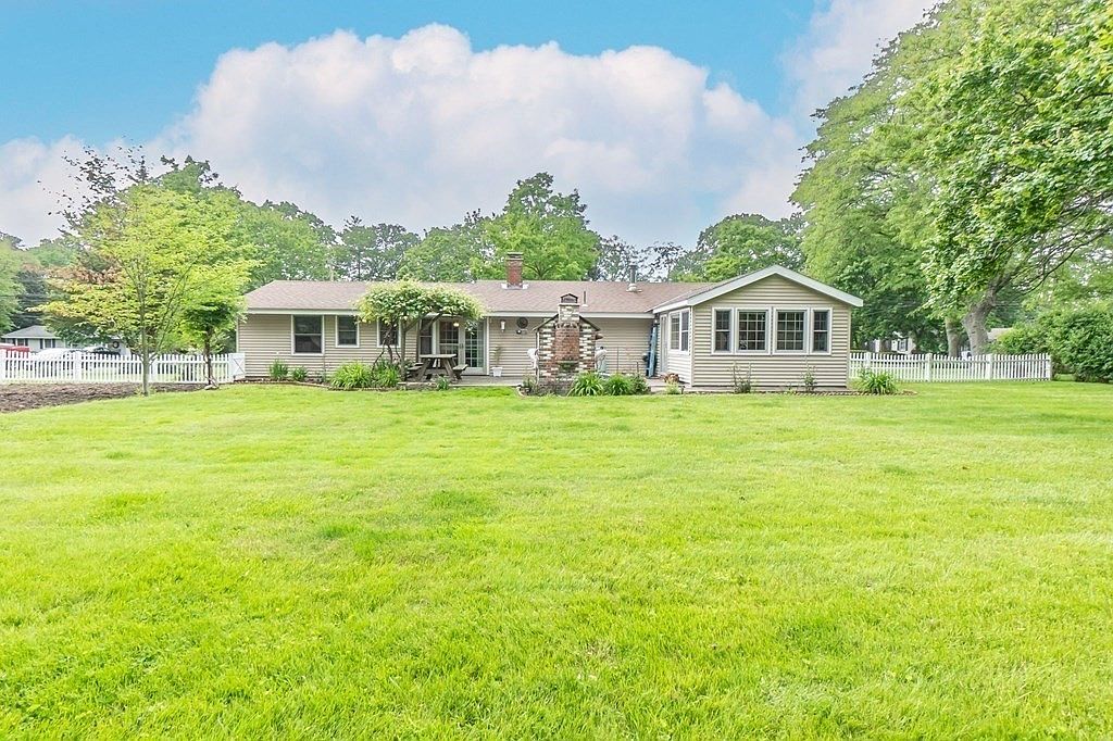 117 Burley St, Danvers, MA 01923 Zillow