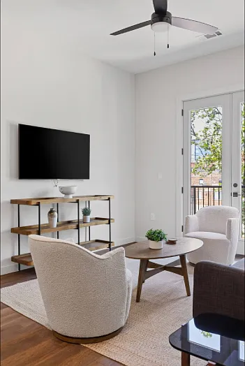 1 bed, 856 sqft, $2,350 — Photo 4