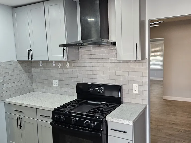 12053 Hermosura St — Photo 3