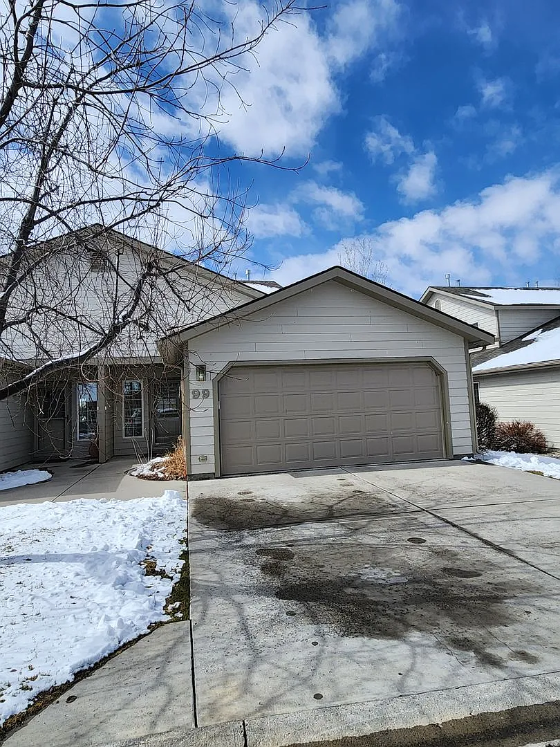 Building Photo - 4040 Ravalli St #99