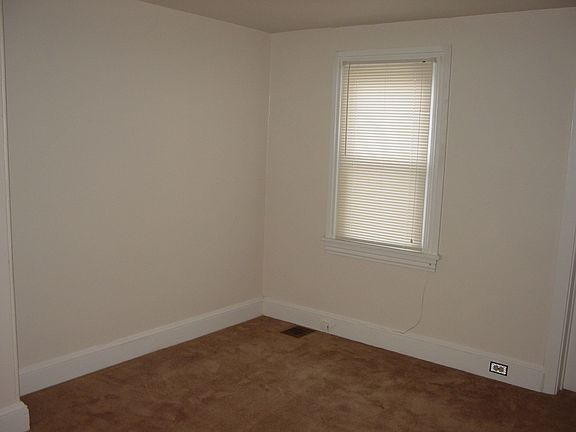 Bedroom 2 - 2nd Floor