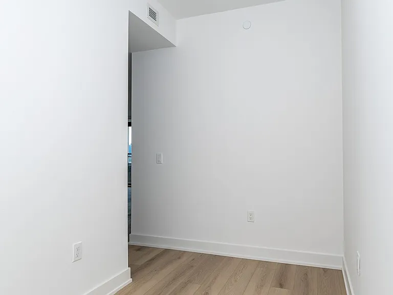 785 Dovercourt Rd #1105 — Photo 27