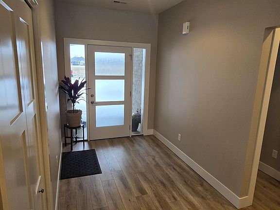 3rd image of 1506 Faithway Dr
