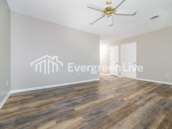 4th image of 909 Stone St