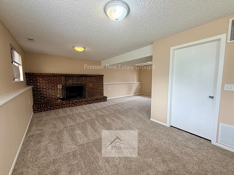 6156 Del Paz Dr — Photo 8