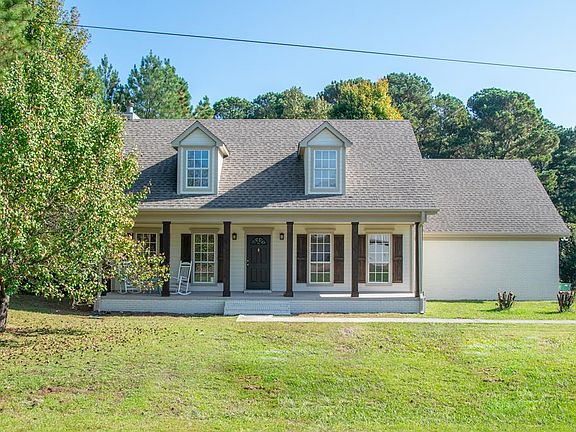 5th image of 198 Woodlawn Dr