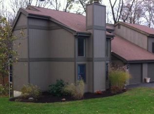 39 E Meadow Rd, Southbury, CT 06488