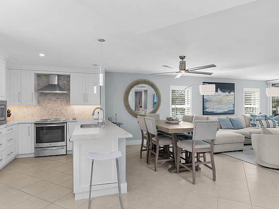 5th image of 880 Huron Ct Unit 101