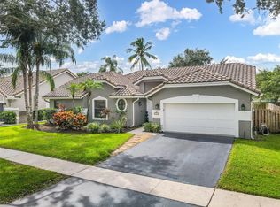 11028 NW 18th Dr, Plantation, FL 33322