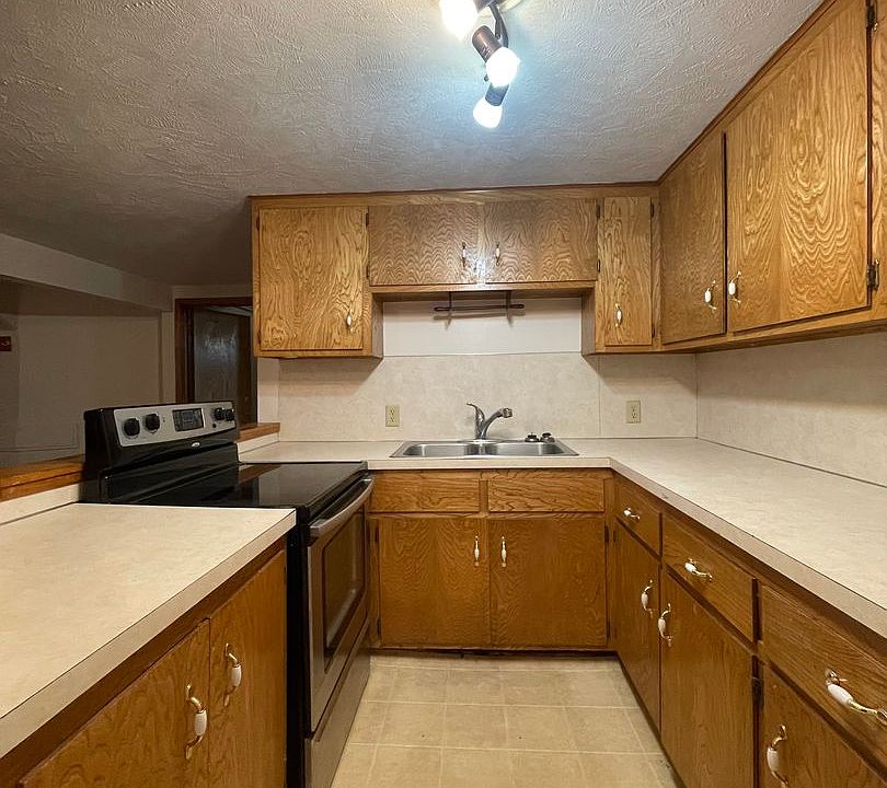1st image of 4643 Izard St #1