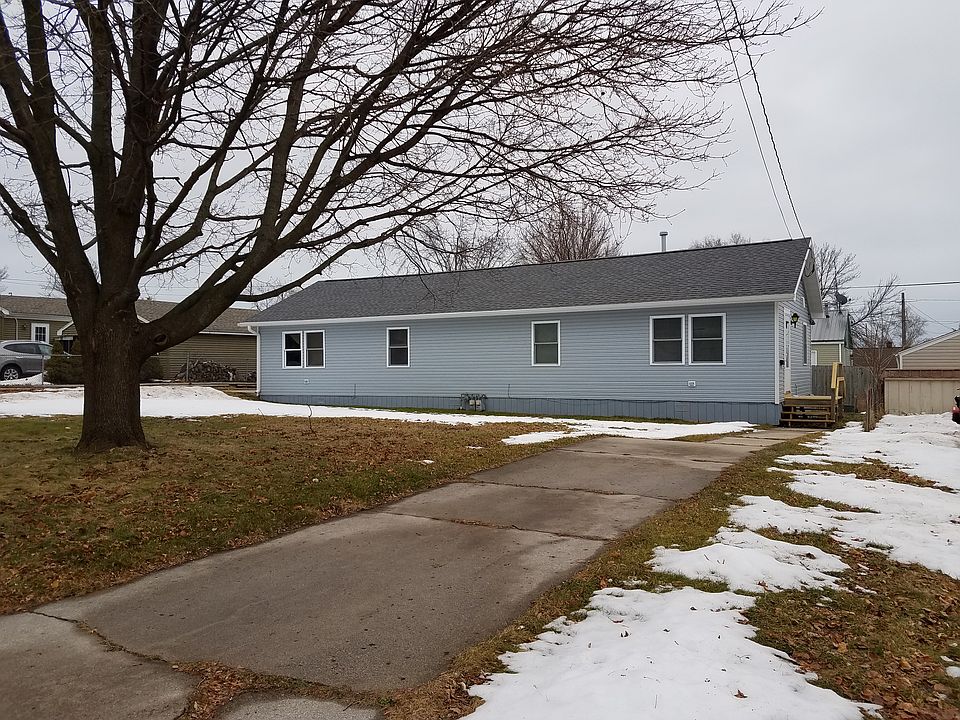 2nd image of 3313 Pompon St