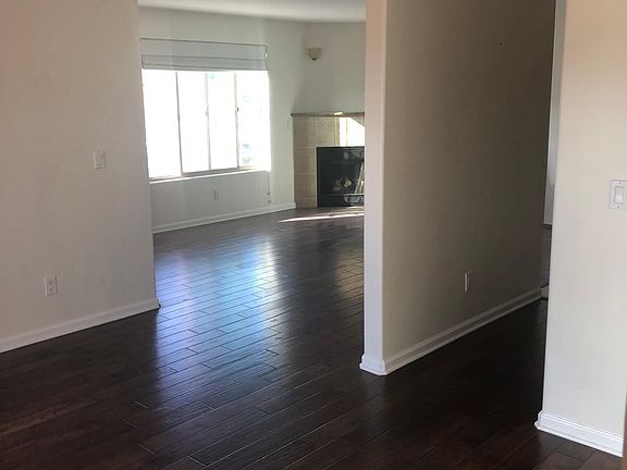 2nd image of 1128 Grand Ave