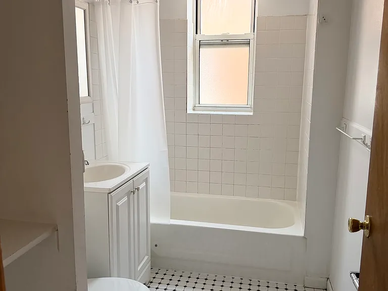 2628 W Rice St #3 — Photo 9