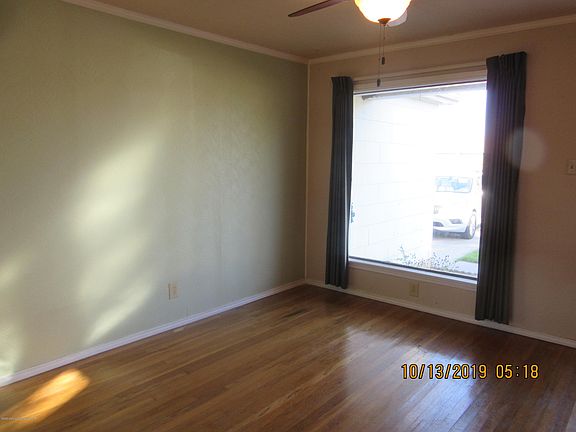 2nd image of 2133 Hamilton St