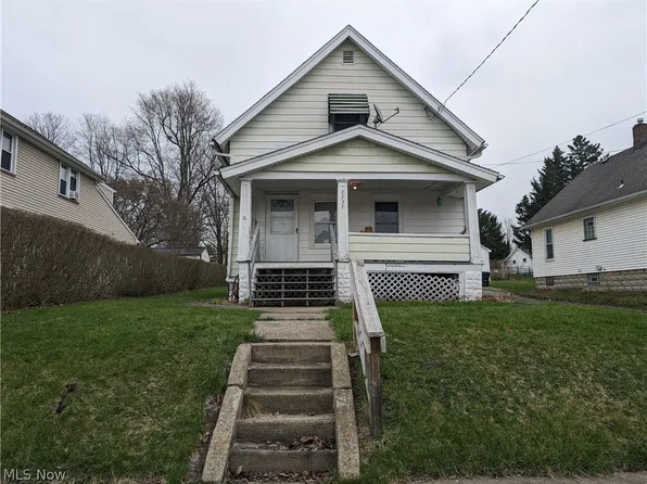 1131 Washington Ave, Girard, OH 44420