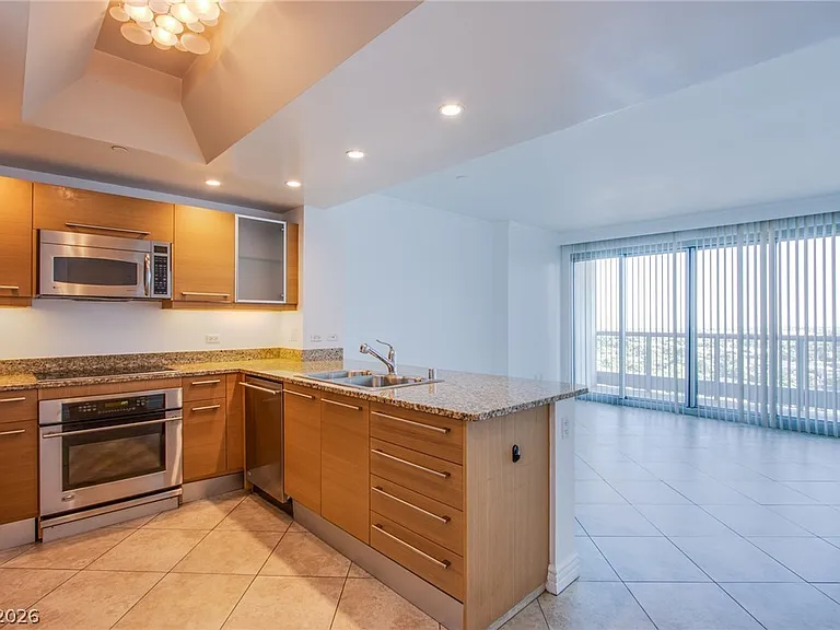 322 Karen Ave #1603 — Photo 10