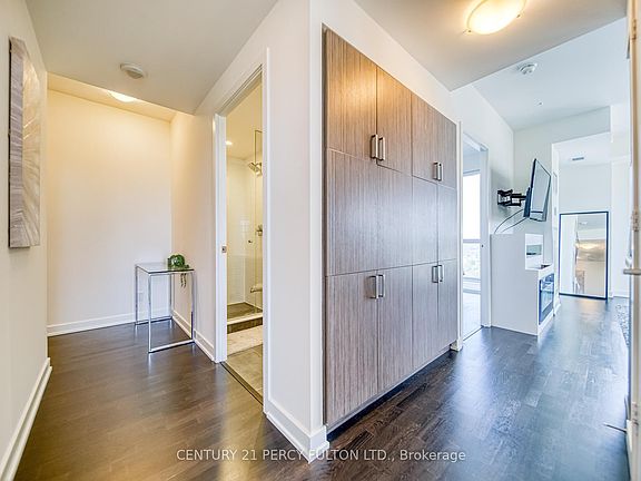 4th image of 501 Saint Clair Ave W #1211