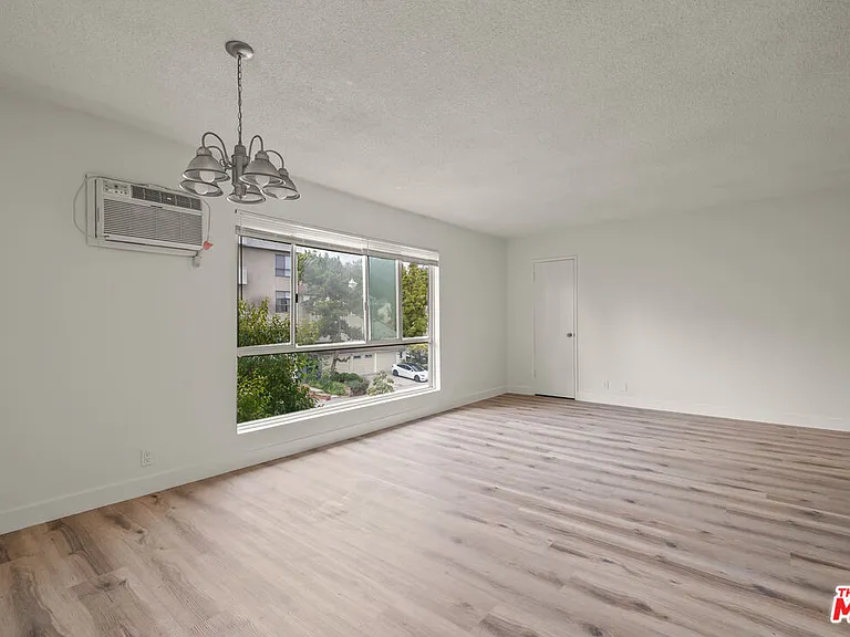 10653 Holman Ave #4 — Photo 5