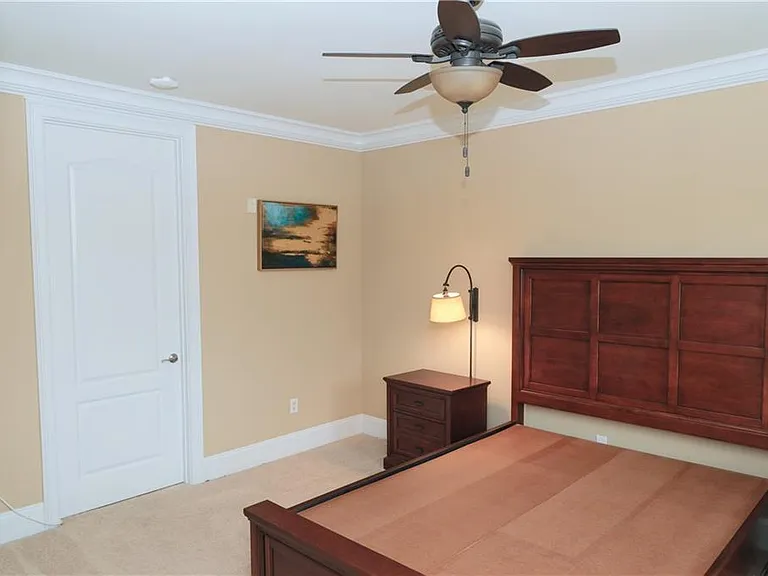 2300 Peachford Rd #2203 — Photo 11