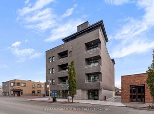 781 Erie St E #404, Windsor, ON