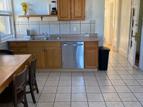 2022 Murray Hill Rd APT 2, Cleveland, OH 44106