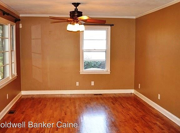 3rd image of 207 Long Hill St