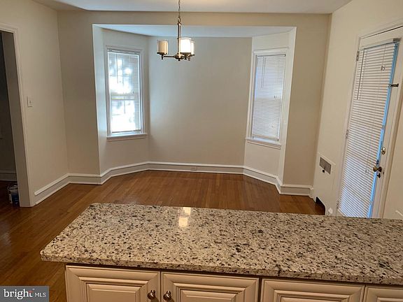 4th image of 2307 W 12th St #1