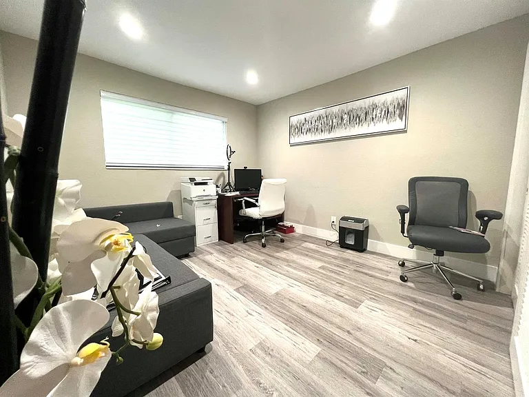 625 W Tropical Way — Photo 7
