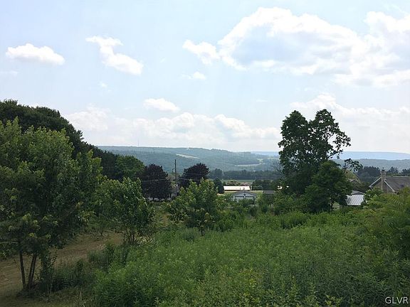 2nd image of Oak Dr