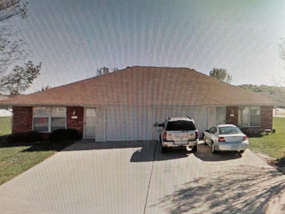 1st image of 1315 SW Blue Branch Dr