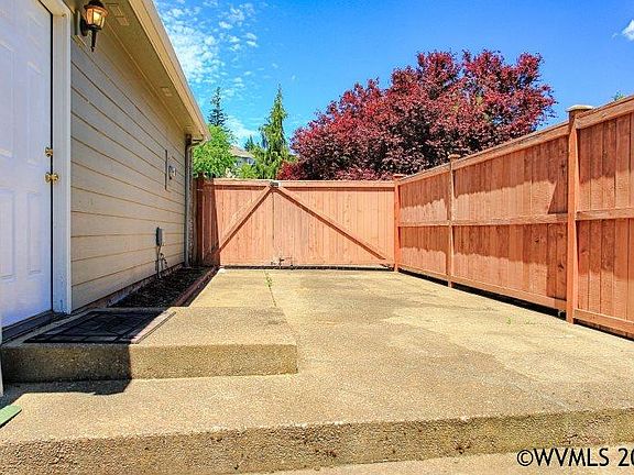 4th image of 1776 Chapman Hill Dr NW