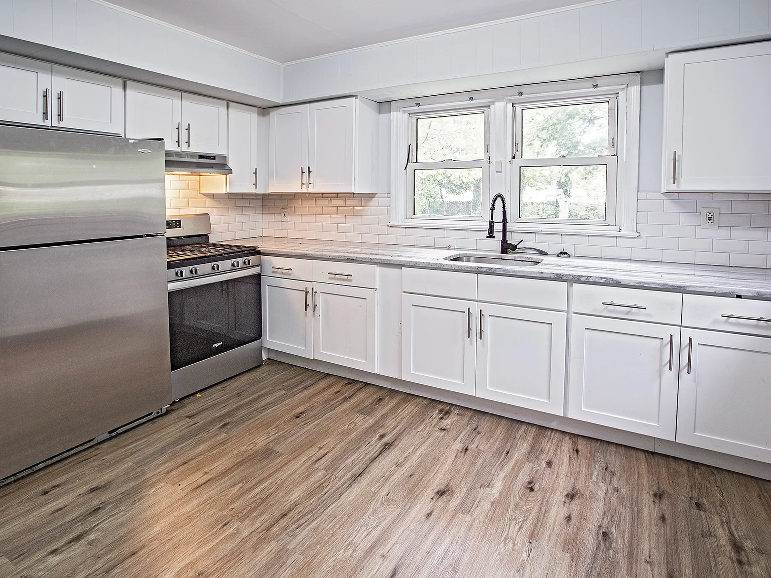 16 West Linden Avenue - 1 — Photo 2