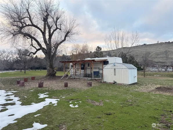 2007 Burton Avenue, Okanogan, WA 98840