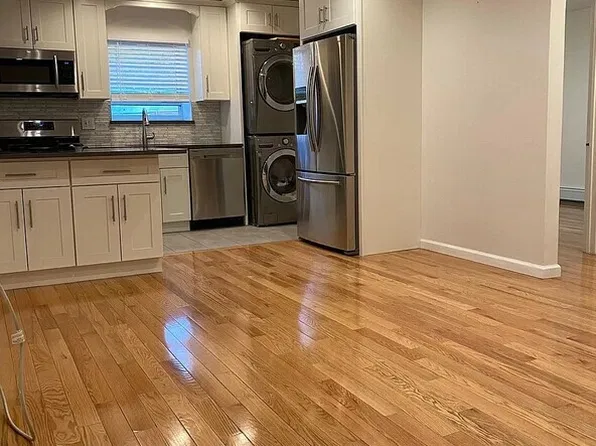 73-18 260th St Floor 1, Glen Oaks, NY 11004