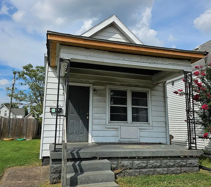 414 E Virginia St