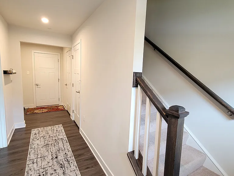 8663 Shady Pines Dr — Photo 2