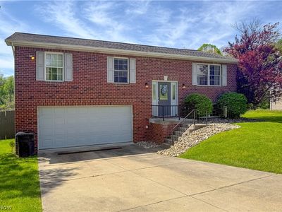 3237 Saint Charles Dr, Steubenville, OH, 43952