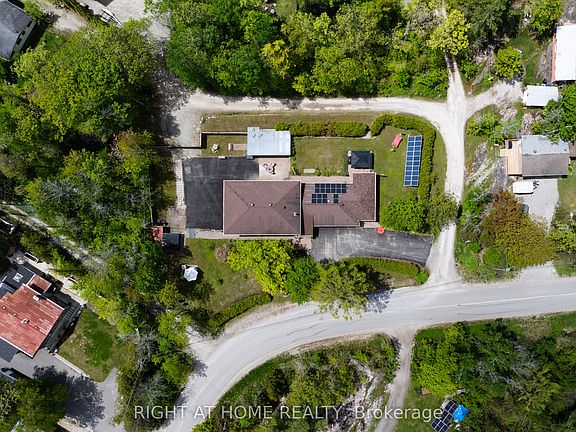 3rd image of 54 Forest Harbour Pkwy