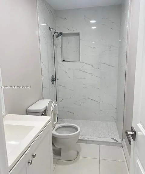 922 NW 2nd St #2 — Photo 6