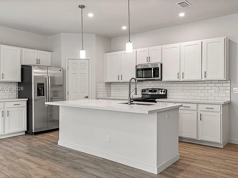 7704 Pacific Ave — Photo 11