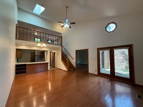 2673 S McCartney Ln, Bloomington, IN 47401