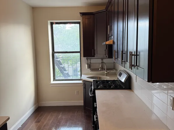1401 67th Street C4 image 2 of 8
